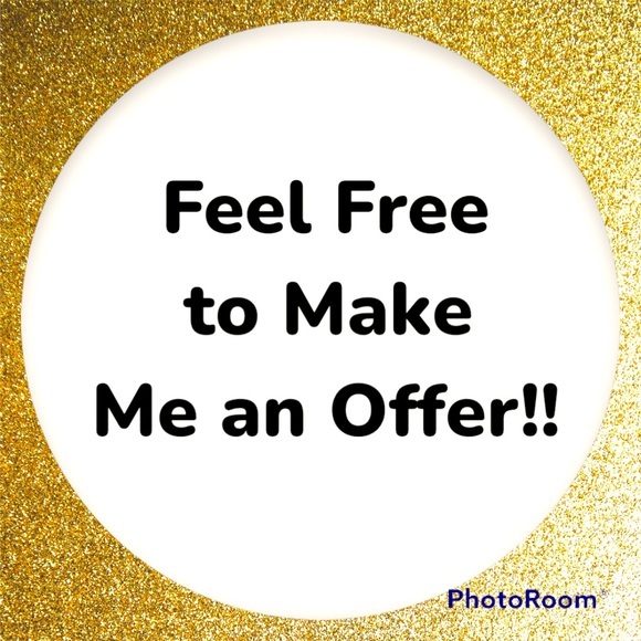 Hello and welcome to my closet!!! - Picture 1 of 3